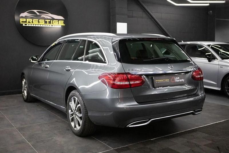Used Mercedes C220 Premium 170 HP (125 kW) 2018 Grey Estate