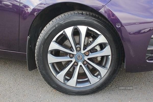 Used Renault Zoe GT-Line 100 kW (136 HP) 2021 Mauve/purple Hatchback