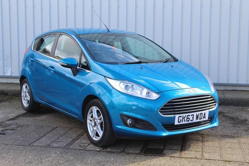 Used Ford Fiesta Zetec 2013 Blue Hatchback
