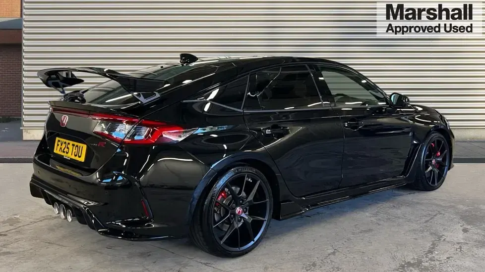 Used Honda Civic Type R 329 HP (241 kW) 2025 Black Hatchback