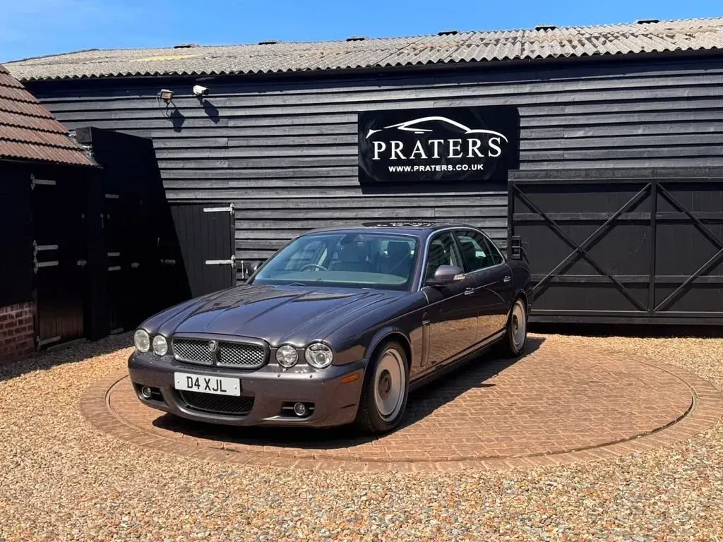 Used Jaguar XJ Sovereign 204 HP (150 kW) 2008 Grey Sedan