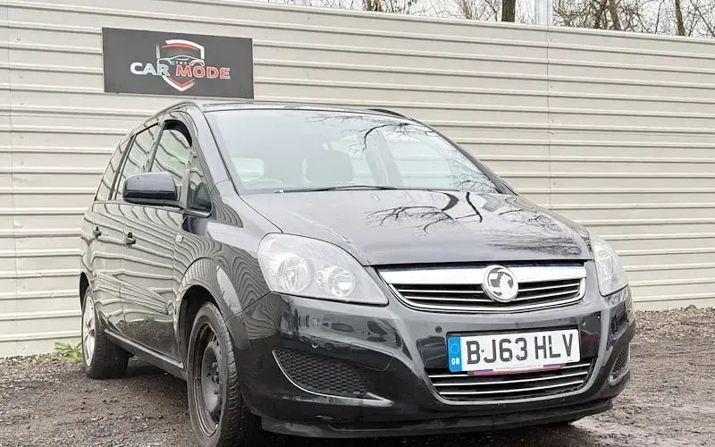 Usado Vauxhall Zafira 116 HP (85 kW) 2013 Monovolume