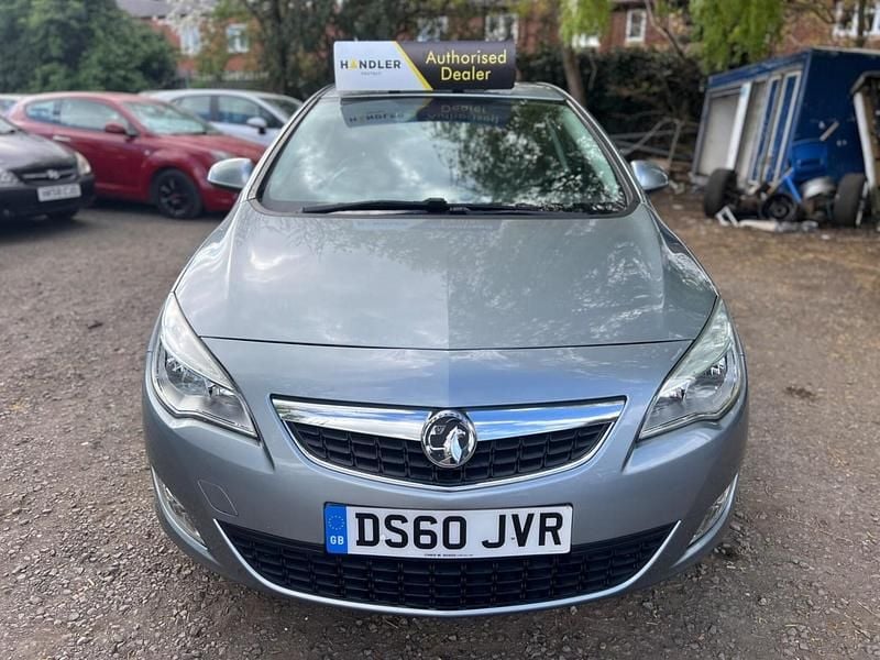 Used Vauxhall Astra 2010 Silver Hatchback