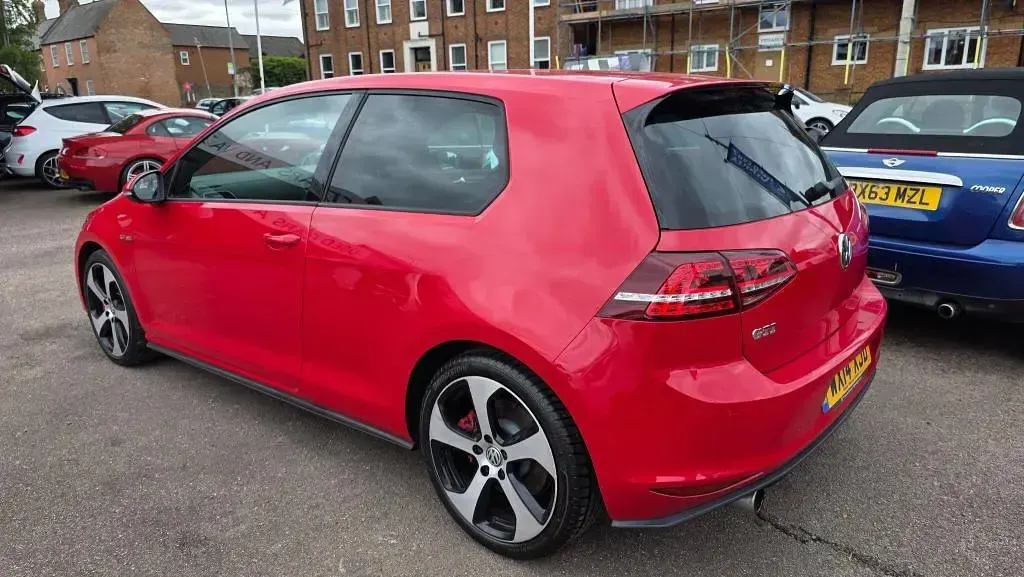 Used VW Golf VII GTI 2014 Red Hatchback