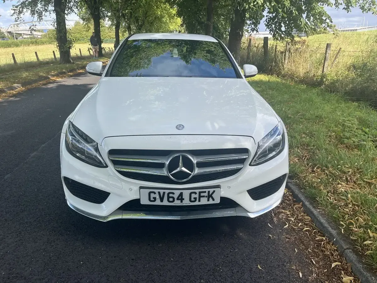 Used Mercedes C220 AMG line 2014 White Sedan