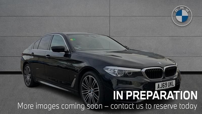 Black Used 2019 BMW 530e M Sport | £21,215 (Fair price) - Image 1/4