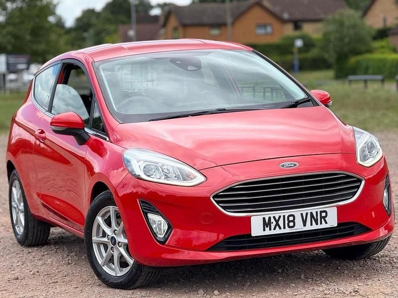 Red Used 2018 Ford Fiesta Zetec Hatchback | £5,490 (Super price) - Image 1/4