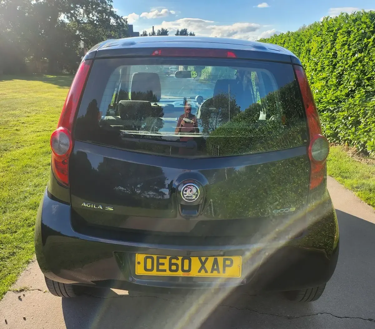 Used Vauxhall Agila S 65 HP (47 kW) 2011 Black MPV