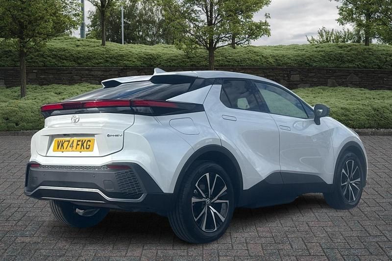Used Toyota C-HR Design 2024 White SUV