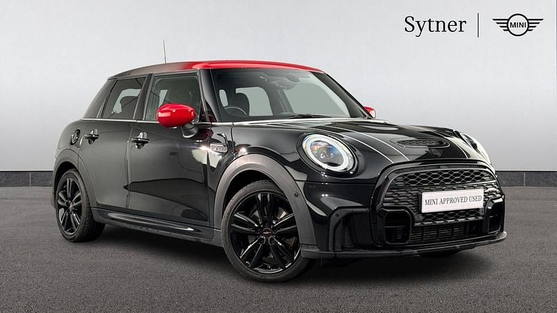 Black Used 2022 Mini Cooper S Hatch Hatchback | £22,500 (A bit pricey) - Image 1/4