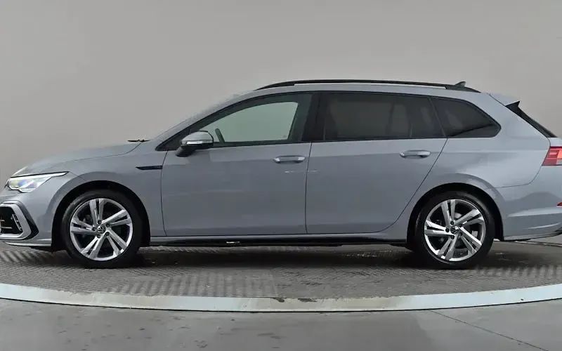 Used VW Golf VIII R-line 150 HP (110 kW) 2022 Grey Estate