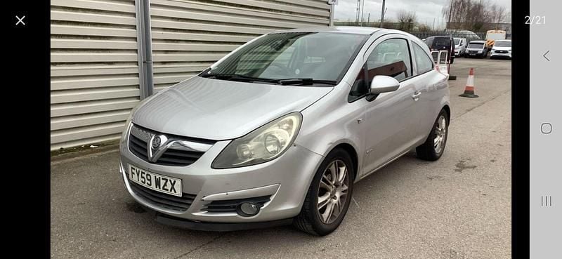 Used Vauxhall Corsa Club 89 HP (65 kW) 2009 Silver Hatchback
