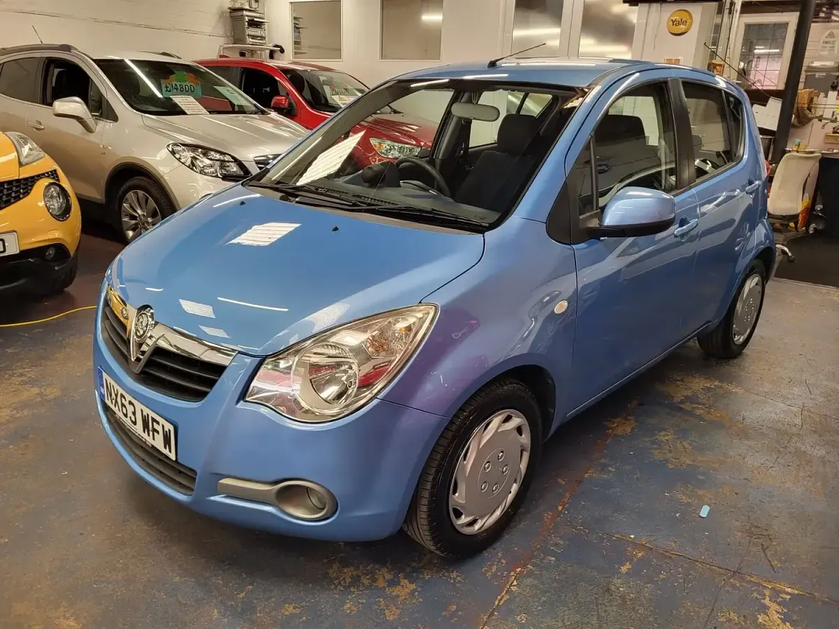 Used Vauxhall Agila S 93 HP (68 kW) 2013 Blue MPV