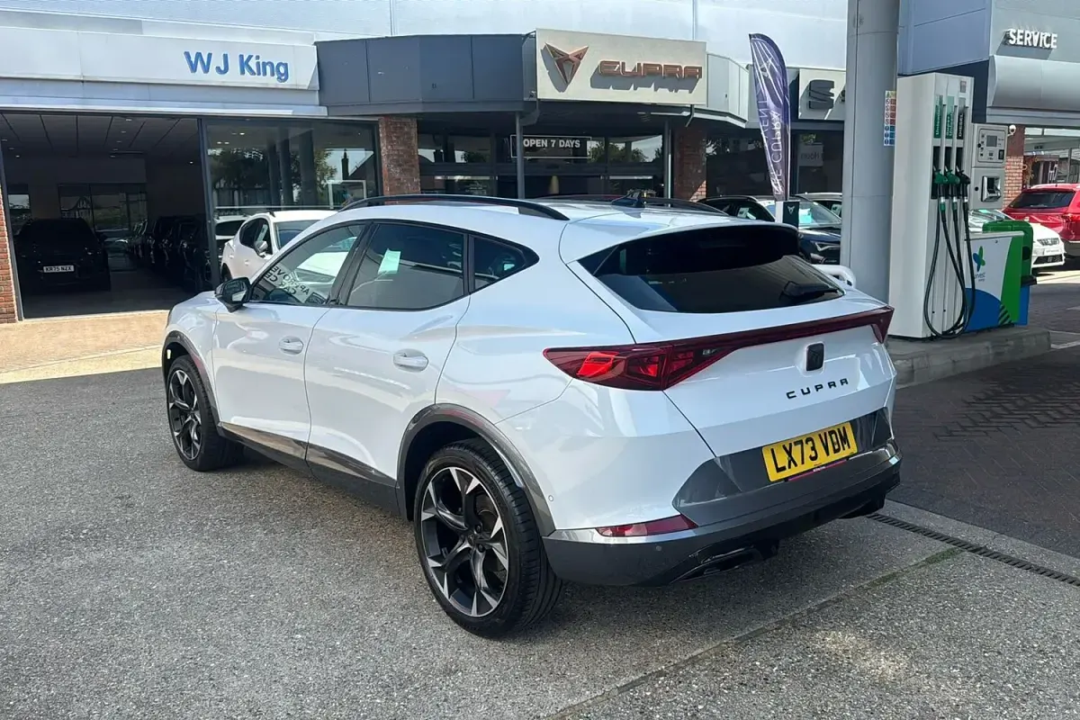 Used Cupra Formentor 150 HP (110 kW) 2023 White SUV