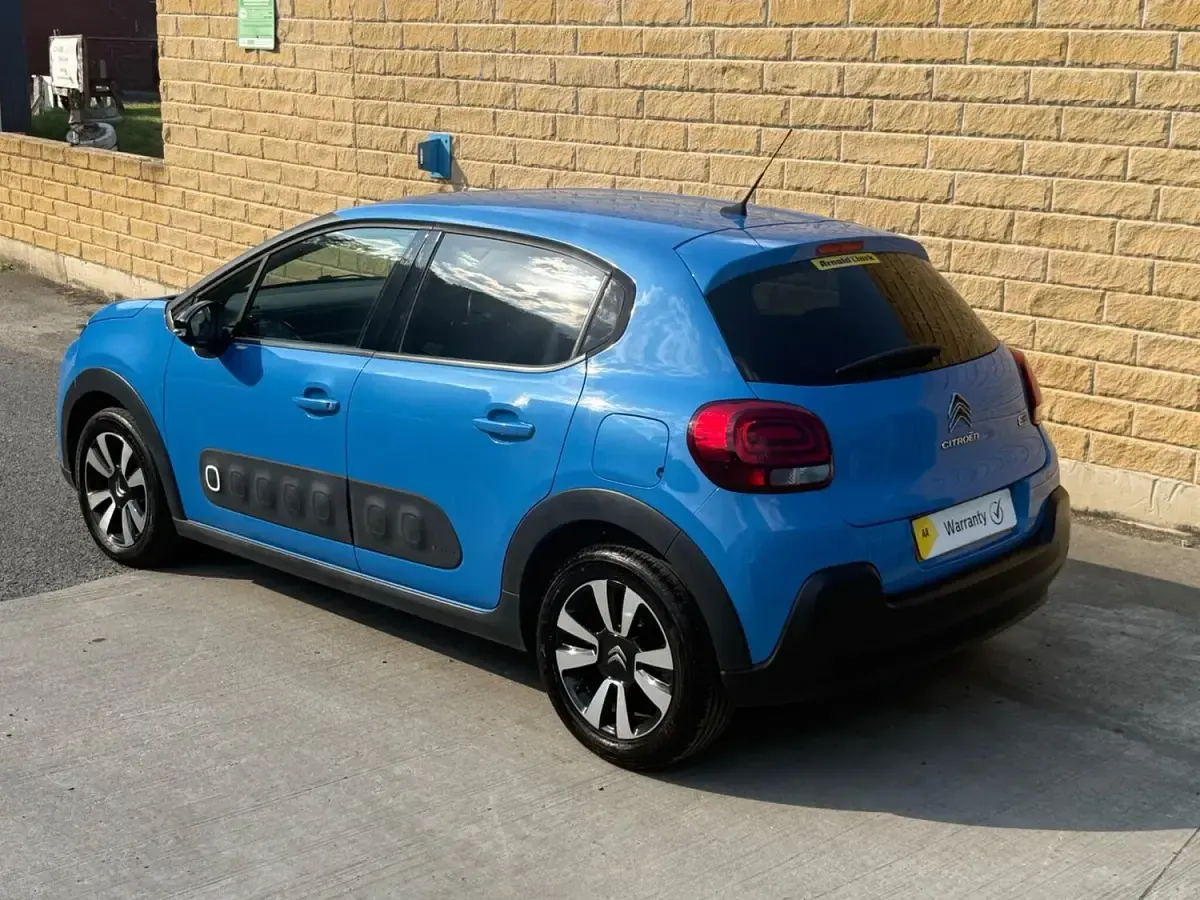 Used Citroën C3 Flair 110 HP (80 kW) 2017 Blue Hatchback
