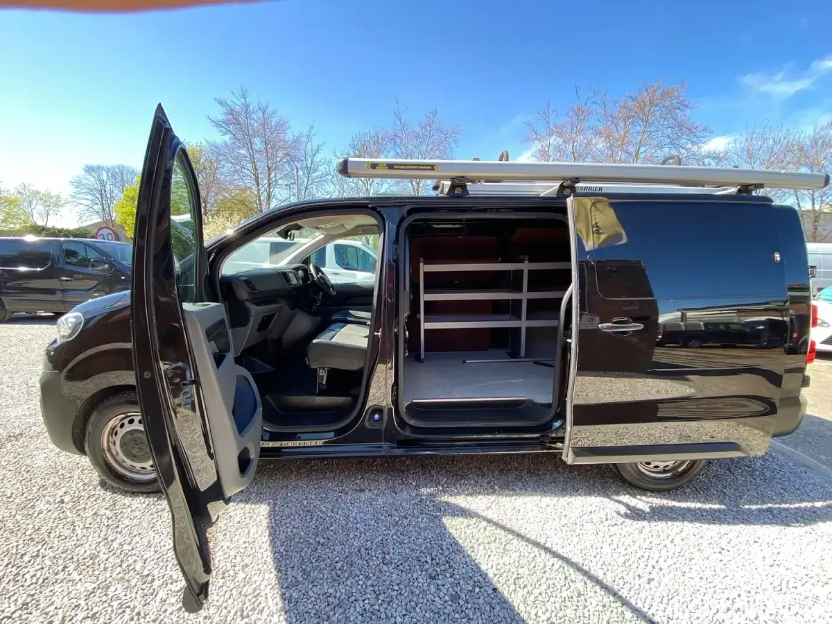 Used Peugeot Expert 2019 Black Van