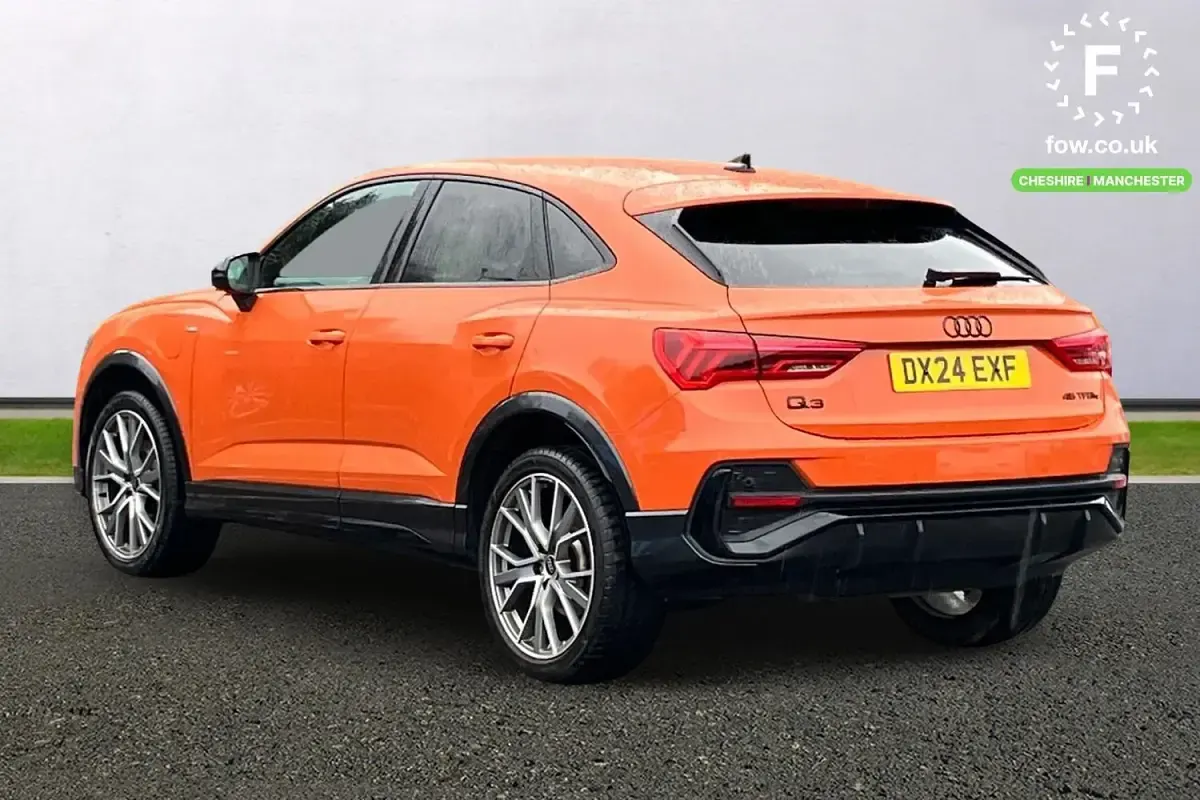Używany Audi Q3 Black Edition 245 KM (180 kW) 2024 Pomarańczowy SUV