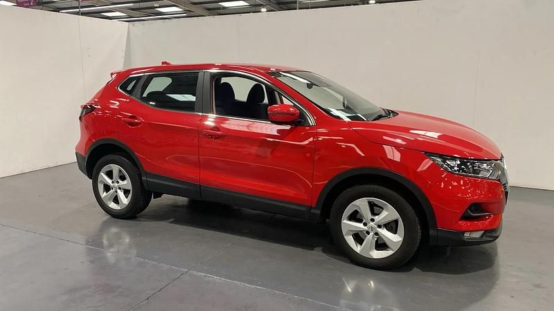Red Used 2020 Nissan Qashqai Acenta Premium SUV | £12,998 (Super price) - Image 1/4