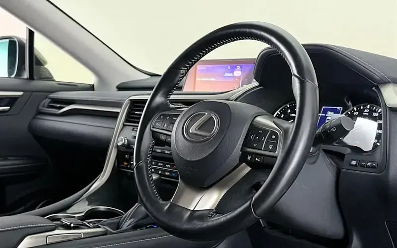 Usado Lexus RX450h Luxury Line 313 CV (230 kW) 2018 Plateado SUV