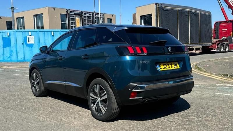 Used Peugeot 3008 Allure+ 129 HP (94 kW) 2023 Blue SUV