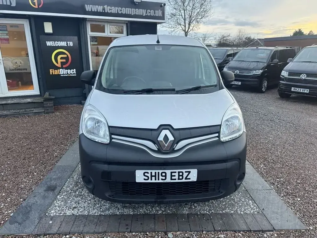 Usado Renault Kangoo Business 75 HP (55 kW) 2019 Cinzento Monovolume