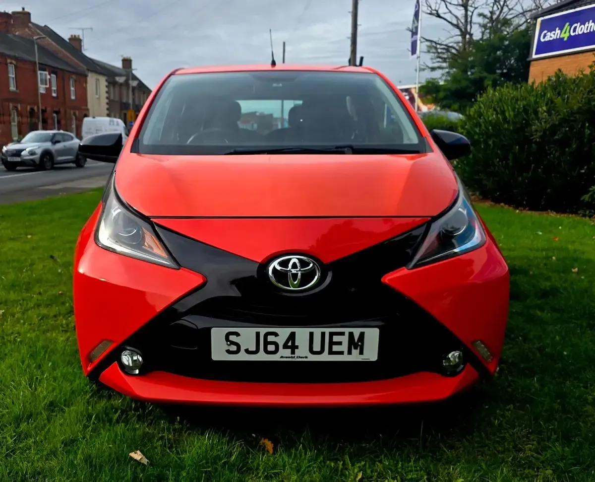 Used Toyota Aygo X-cite 2014 Orange Hatchback