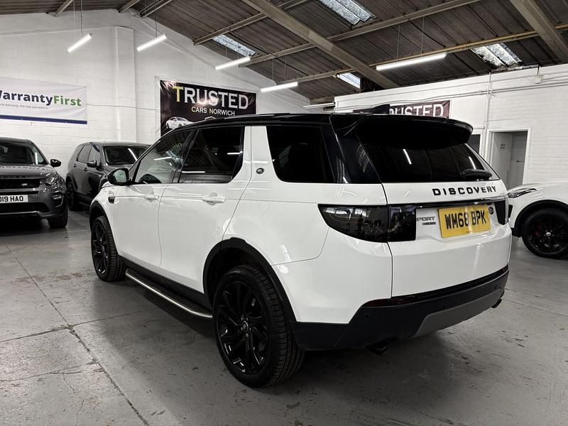Used Land Rover Discovery Sport HSE 240 HP (176 kW) 2019 White SUV