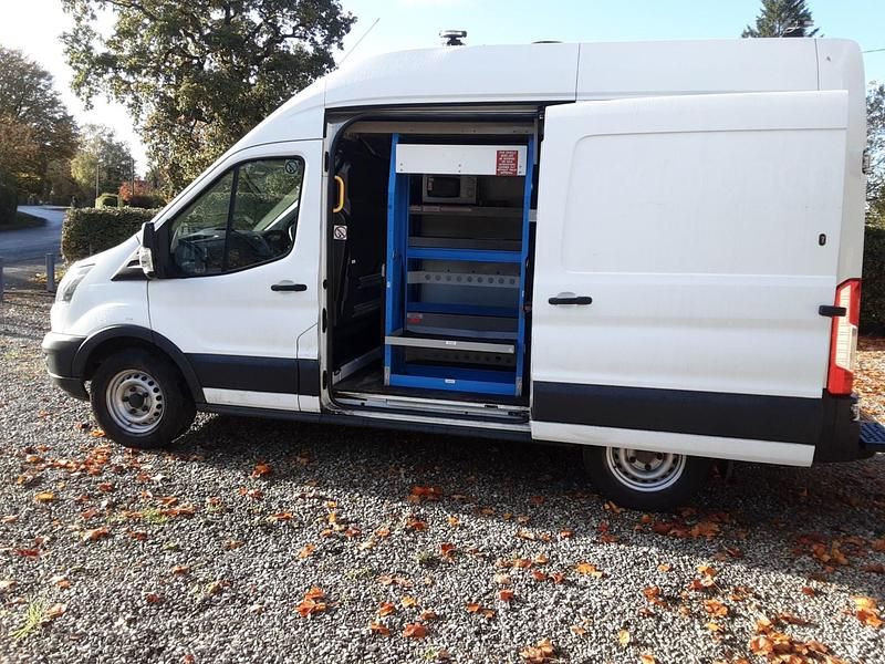 Used Ford Transit 130 HP (95 kW) 2018 White Van