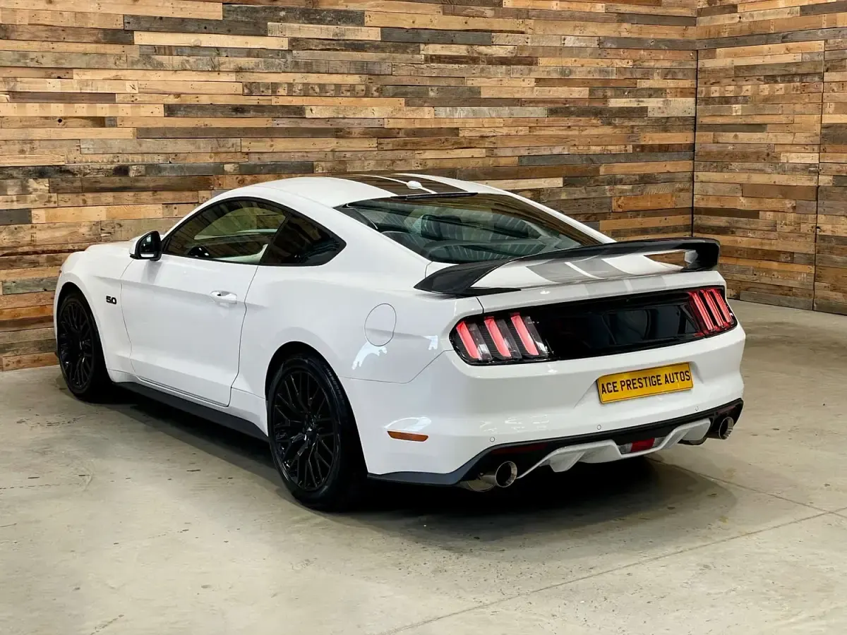 Used Ford Mustang GT 2017 White Coupe
