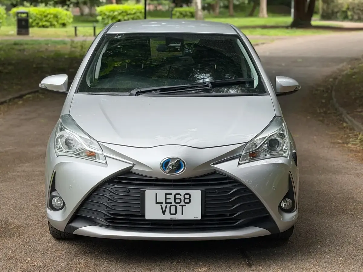 Used Toyota Vitz 2026 Silver