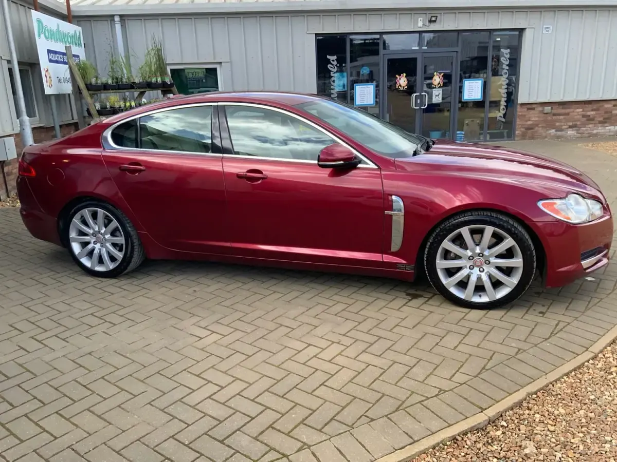 Second-hand Jaguar XF Premium Luxury 2009 Roșu Berlinǎ