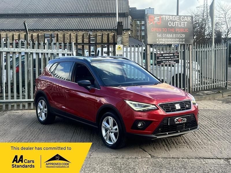 Red Used 2019 Seat Arona FR SUV | £8,380 (Fair price) - Image 1/3