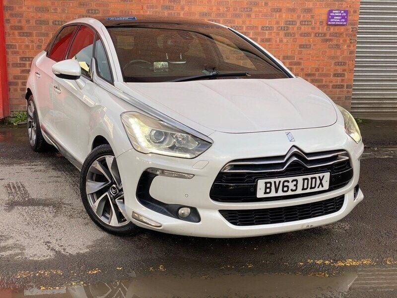 White Used 2013 Citroën DS5 Hatchback | £4,995 (Fair price) - Image 1/3