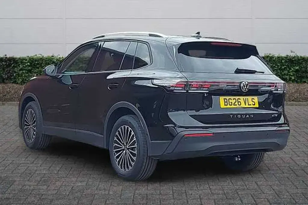 Nouă VW Tiguan Match 150 CP (110 kW) 2026 Negru SUV