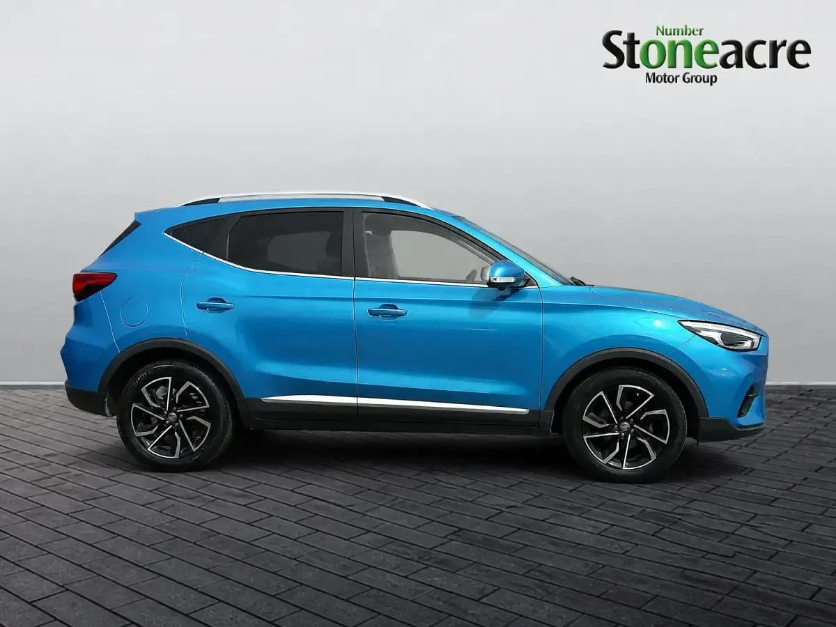 Used MG ZS Exclusive 106 HP (77 kW) 2023 Blue SUV
