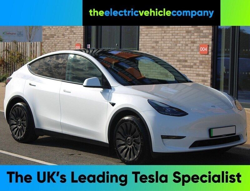 White Used 2023 Tesla Model Y Long Range SUV | £31,995 (Expensive) - Image 1/3