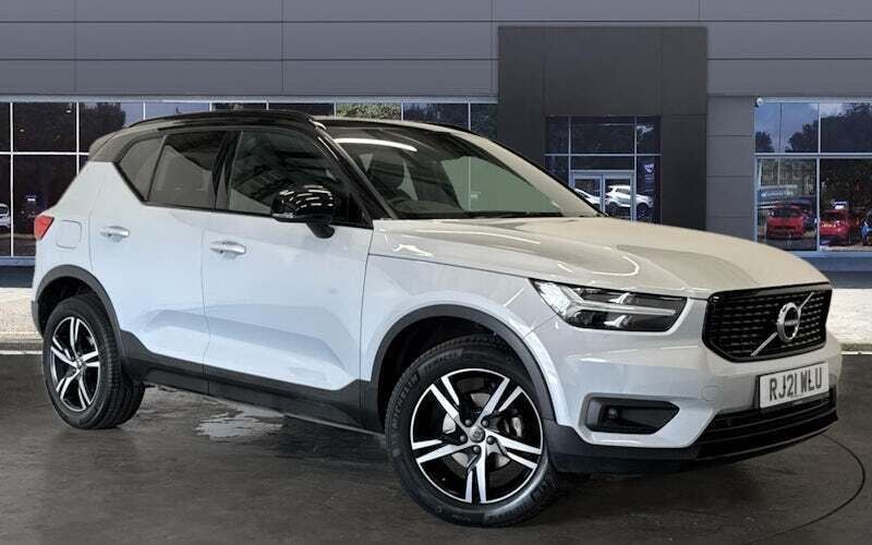 Used 2022 Volvo XC40 R-Design SUV | £21,557 (Fair price) - Image 1/4