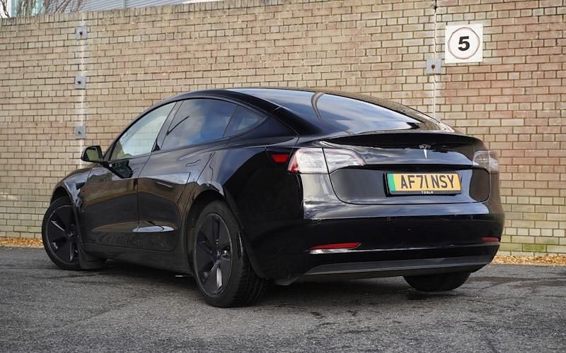 Used Tesla Model 3 Standard Range 180 kW (245 HP) 2021 Sedan