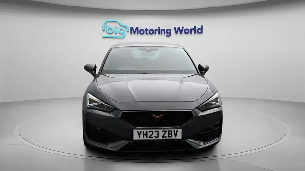 Used Cupra Leon VZ3 300 HP (220 kW) 2023 Grey Hatchback