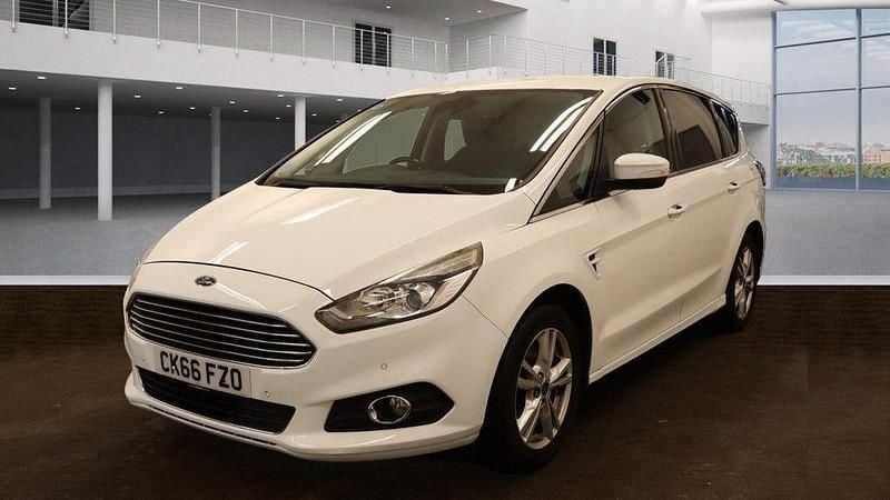 White Used 2016 Ford S-MAX Titanium MPV | £9,495 (Fair price) - Image 1/4
