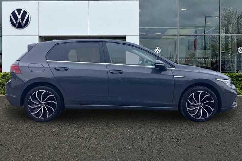 Used VW Golf VIII 150 HP (110 kW) 2023