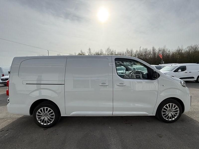 Used Peugeot Expert Premium 2023 White Van