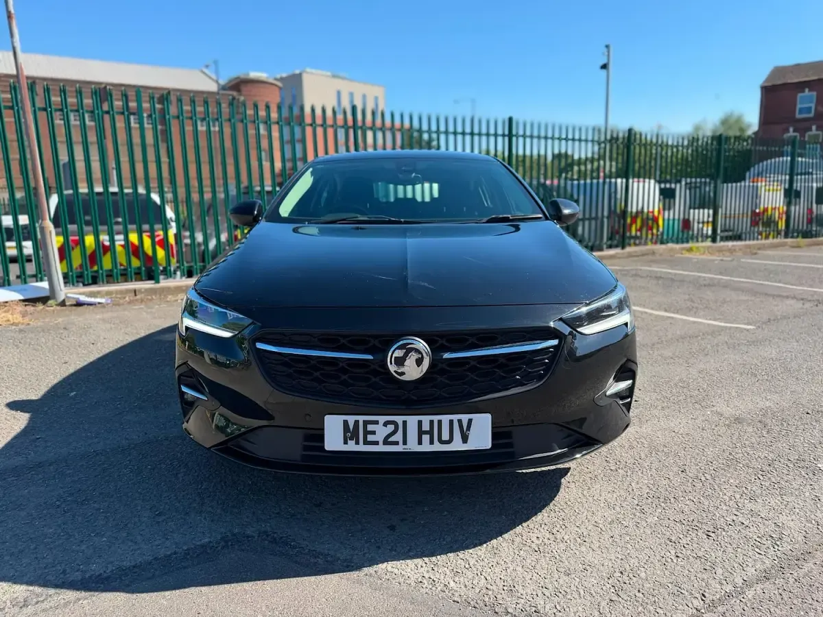 Used Vauxhall Insignia 122 HP (89 kW) 2021 Black Hatchback