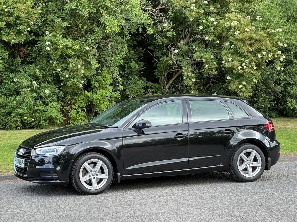 Used Audi A3 150 HP (110 kW) 2019 Black metallic Sedan