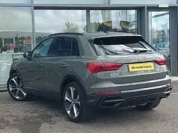 Usado Audi Q3 Advanced 190 CV (139 kW) 2020 Gris SUV