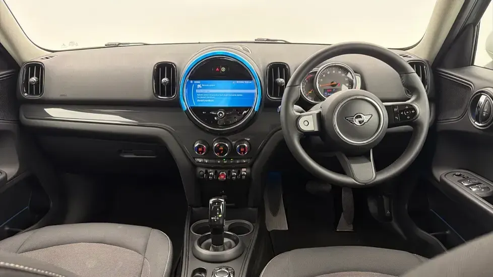 Used Mini Cooper Countryman Classic 134 HP (98 kW) 2022 Green SUV