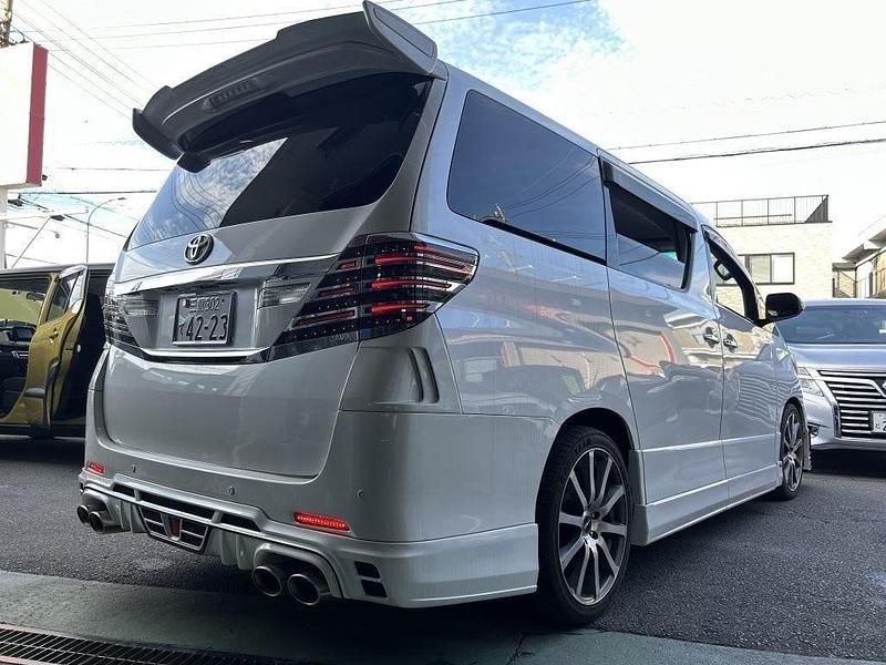 Used Toyota Alphard 2013 White MPV