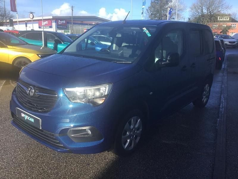 Used Vauxhall Combo S 99 HP (72 kW) 2022 Blue MPV
