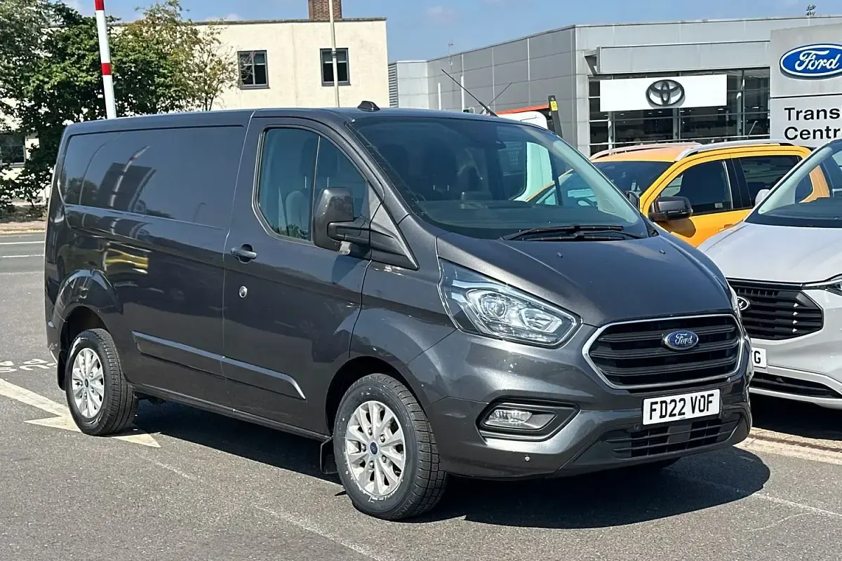Used Ford Transit Custom Limited 130 HP (95 kW) 2023 Van