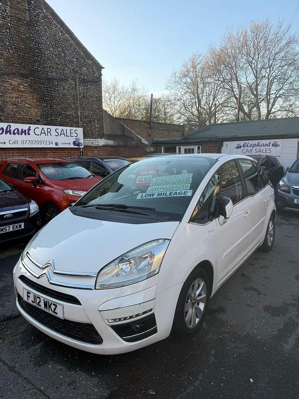 White Used 2012 Citroën C4 Picasso VTR Sport MPV | £2,995 (Fair price) - Image 1/4